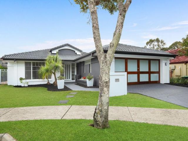 House for sale in Ashmore, Gold Coast City