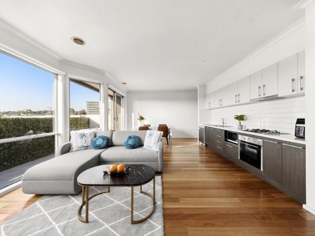 House for sale in Ashwood, Melbourne