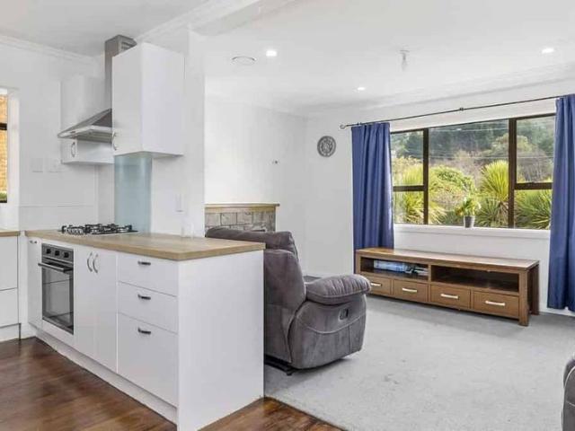 House for rent in Otakou