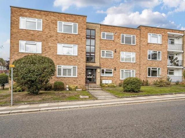 House for sale in High Barnet, Greater London