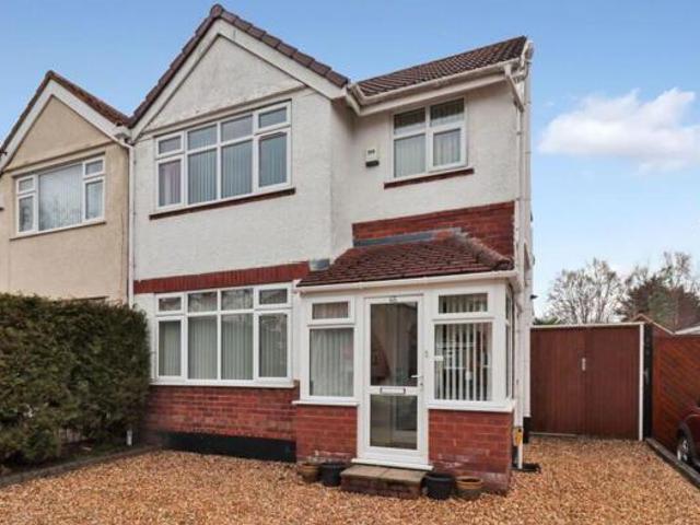 House for sale in Bebington, Stanton