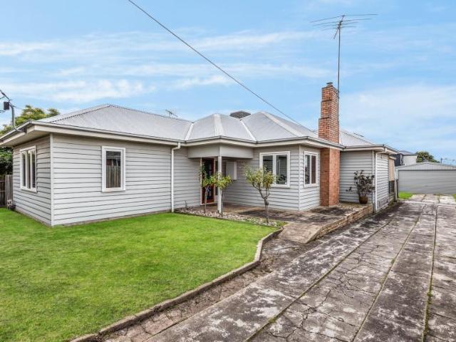 House for sale in Belmont, Geelong