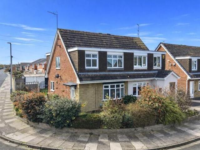 House for sale in Saughall Massie, Wirral