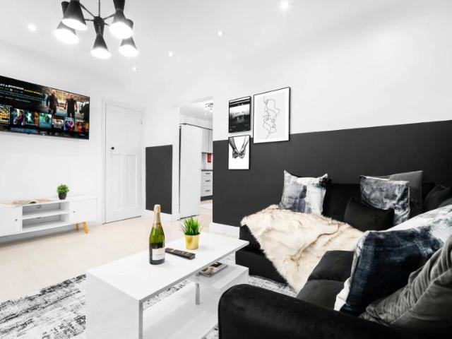 House for rent in Wake Green, West Midlands