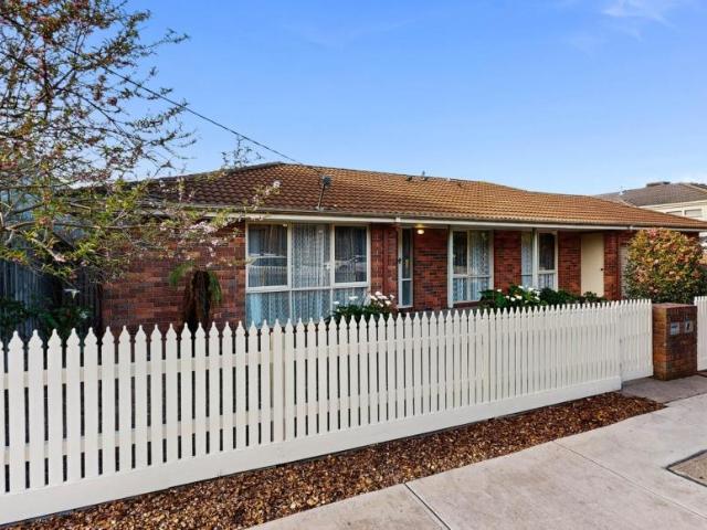 House for rent in Blackburn North, Melbourne