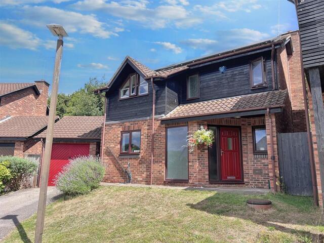 House for sale in Great Linford, Milton Keynes