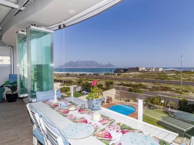 House for sale in Bloubergstrand, City of Cape Town
