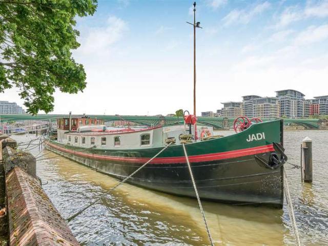 House for sale in Battersea, Greater London