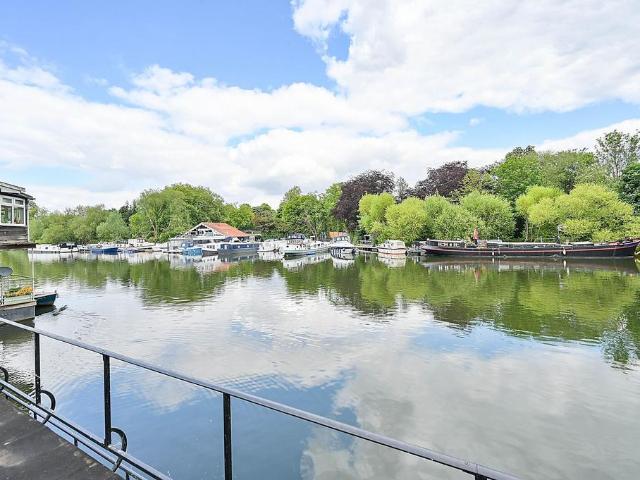 House for sale in Hampton, Greater London