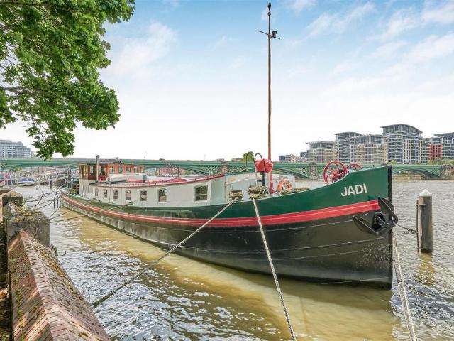 House for sale in Battersea, Greater London