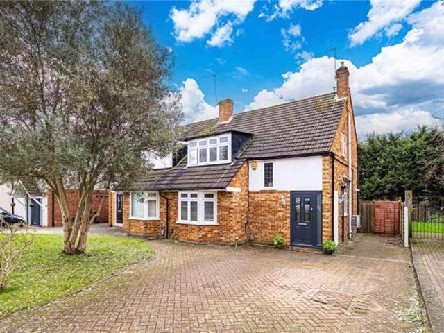 House for sale in Elstree and Borehamwood, Borehamwood