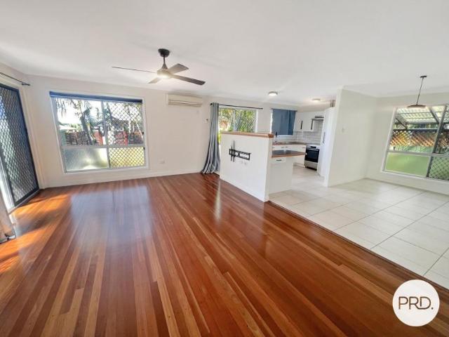 House for sale in Boyne Island