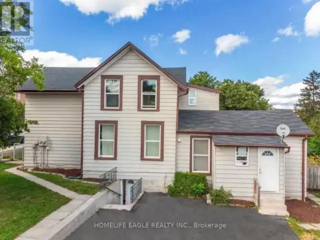 House for rent in Bradford West Gwillimbury, Ontario