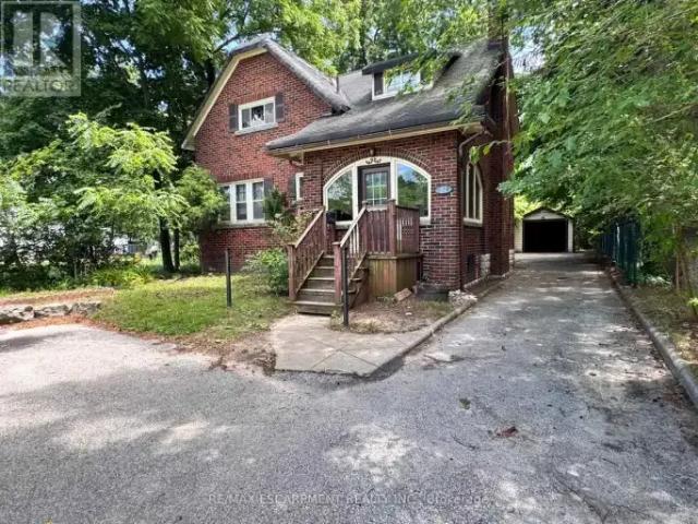 House for rent in Burlington, Ontario