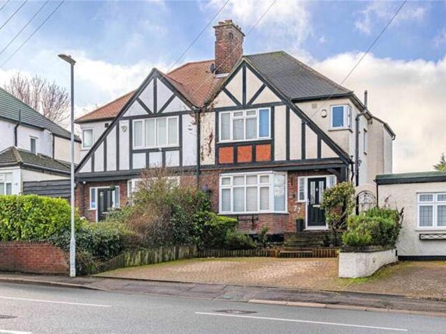 House for sale in Bushey, Bushey Heath