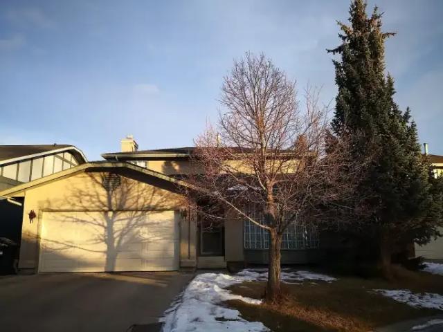 House for rent in Woodbine, Calgary