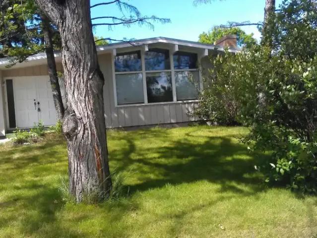 House for rent in Highwood, Calgary
