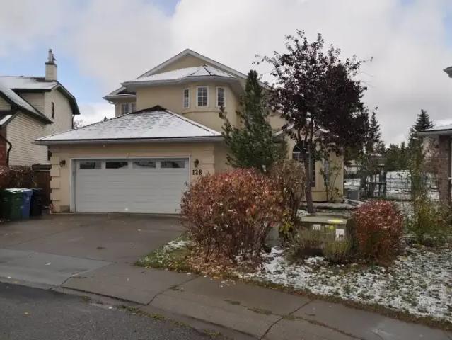 House for rent in Woodlands, Calgary