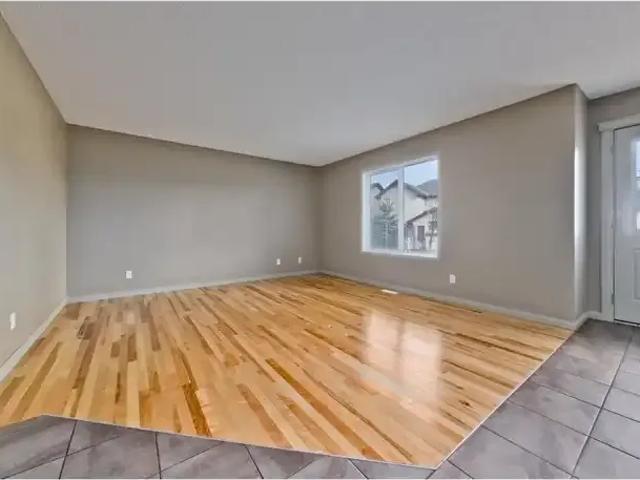 House for rent in Cougar Ridge, Calgary