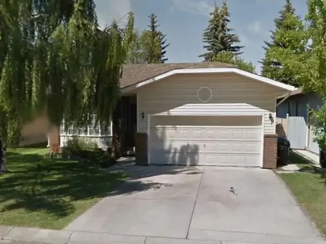 House for rent in Woodbine, Calgary