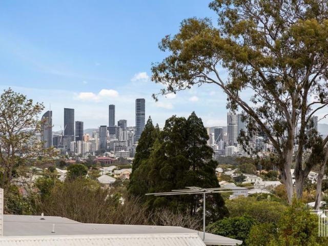 House for sale in Camp Hill, Greater Brisbane