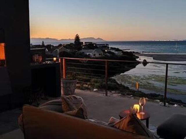 House for sale in Baardskeerdersbos, Western Cape