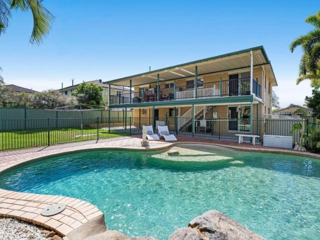 House for sale in Carindale, Greater Brisbane