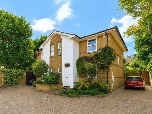 House for sale in Cat Hill, England