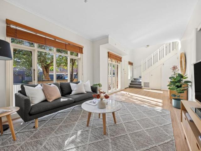 House for sale in Caulfield South, Melbourne