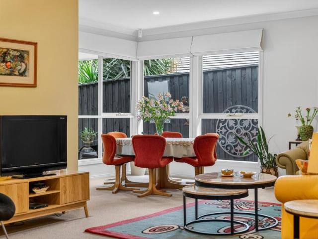 House for sale in Caulfield South, Melbourne