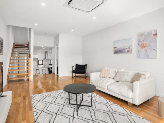House for sale in Chadstone, Melbourne