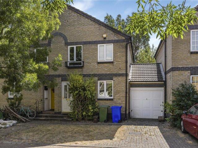 House for sale in Cat Hill, England