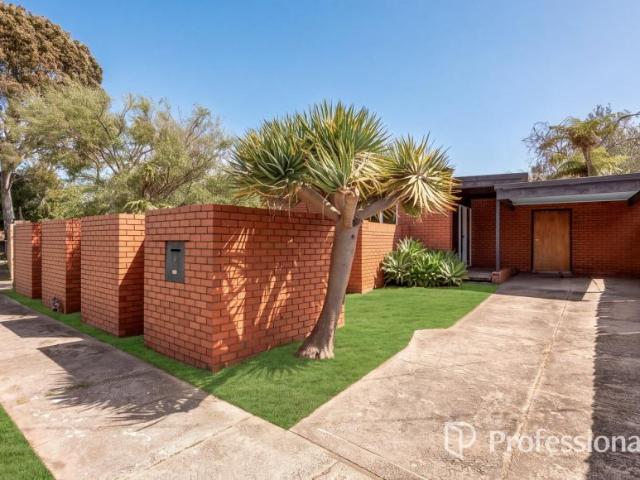 House for sale in Cheltenham, Melbourne