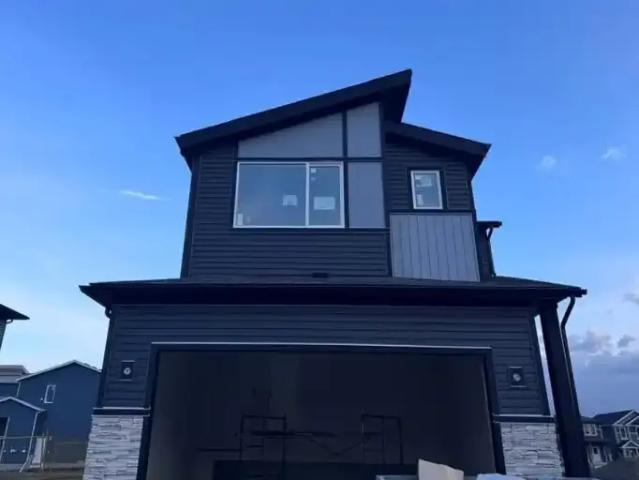 House for rent in Chestermere, Alberta