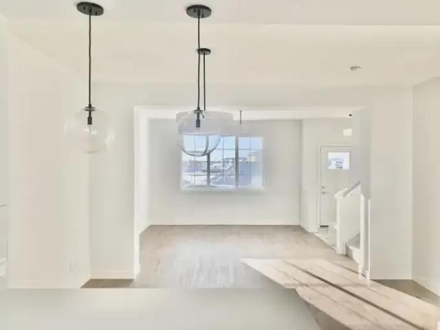 House for rent in Dawson's Landing, Chestermere
