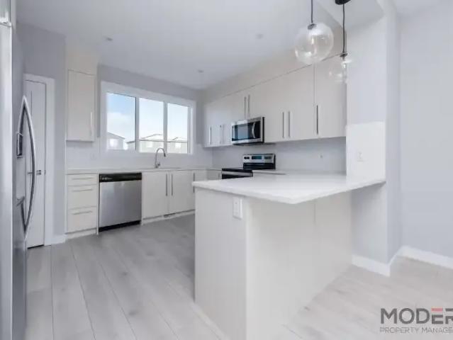 House for rent in Chestermere, Alberta