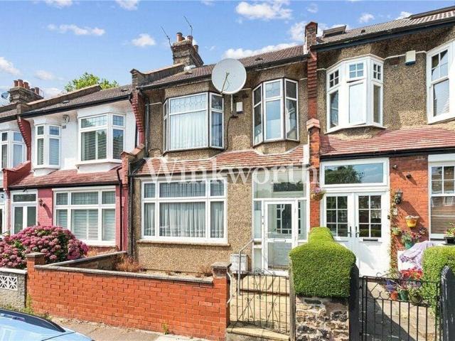 House for sale in Cat Hill, England
