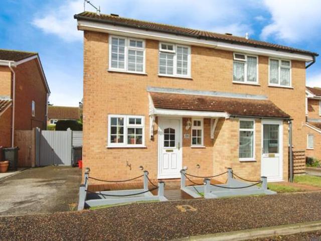 House for sale in Dale Hill, Essex