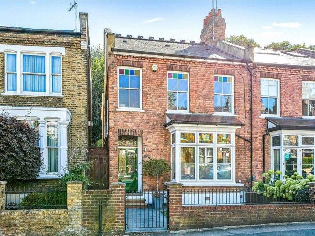 House for sale in Cat Hill, England