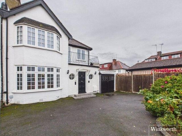 House for sale in Cat Hill, England