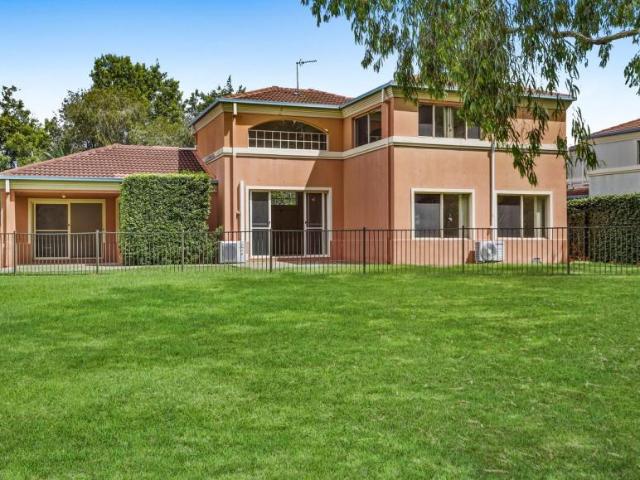 House for sale in Clear Island Waters, Gold Coast City