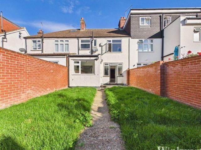 House for rent in Cat Hill, England