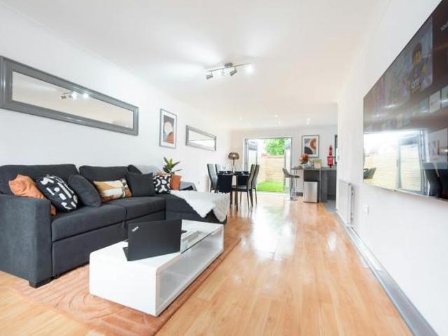 House for rent in Hythe, Fordham Heath
