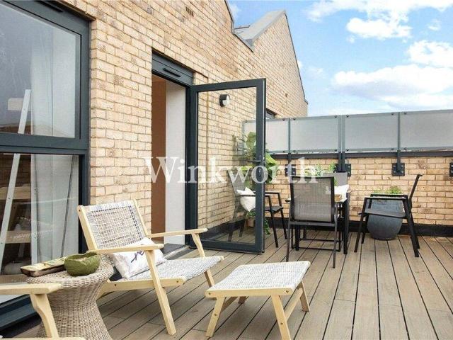 House for sale in Cat Hill, England