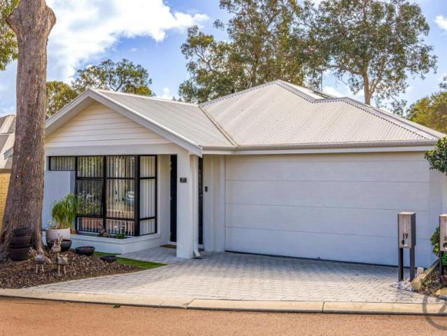 House for sale in Parklands, Western Australia