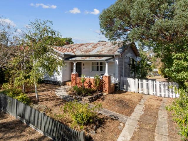 House for sale in Daylesford, Victoria