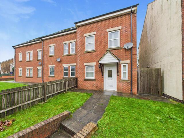 House for sale in Holmewood, Brackenfield