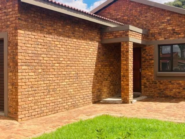 House for sale in Dersley, City of Ekurhuleni Metropolitan Municipality