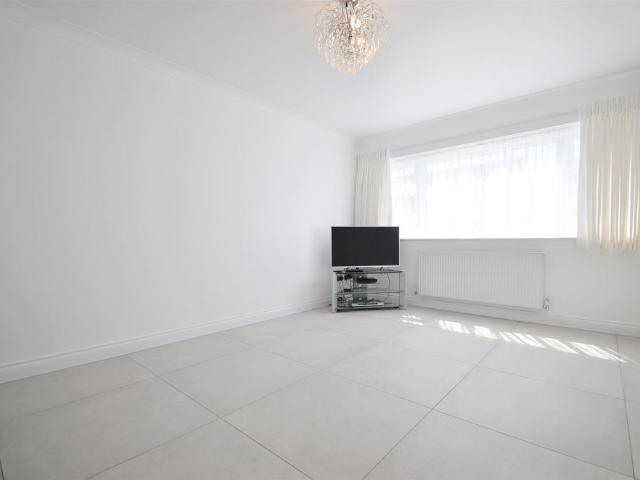 House for rent in Ickenham, Greater London