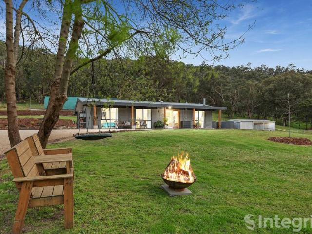 House for rent in Steels Creek, Melbourne